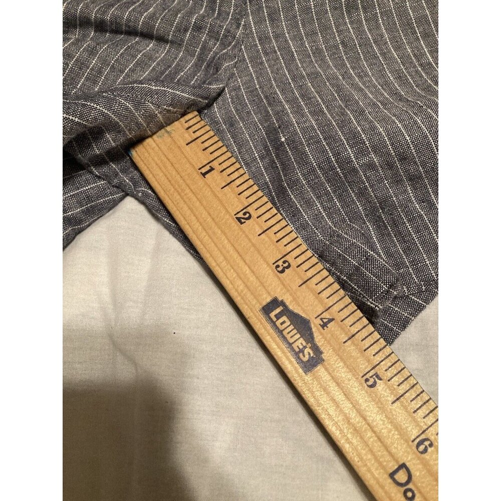 Banana Republic Blue And White  Striped Shorts Size  4. - Picture 6 of 7